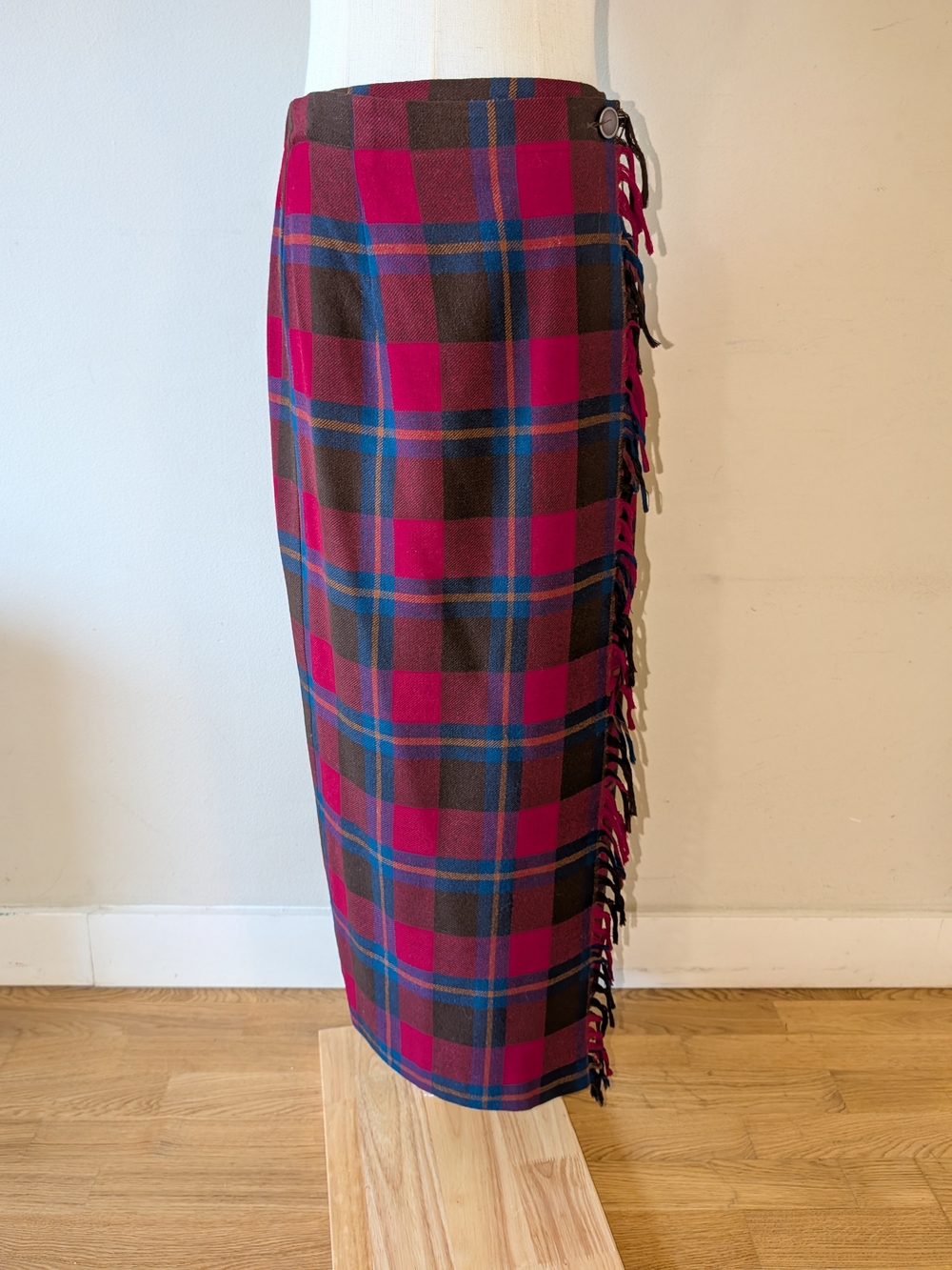 Vintage (70s/80s) Pendleton Wool Wrap Plaid 'Blanket' Fringe Midi Skirt